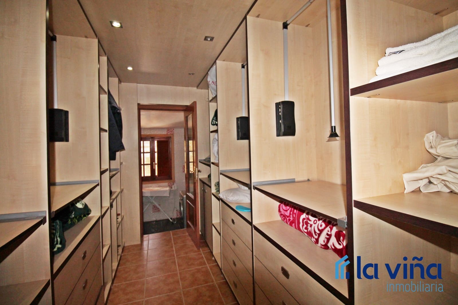 3 soveværelse Villa til salg i Villanueva de Tapia med swimmingpool - € 380.000 (Ref: 8333110)