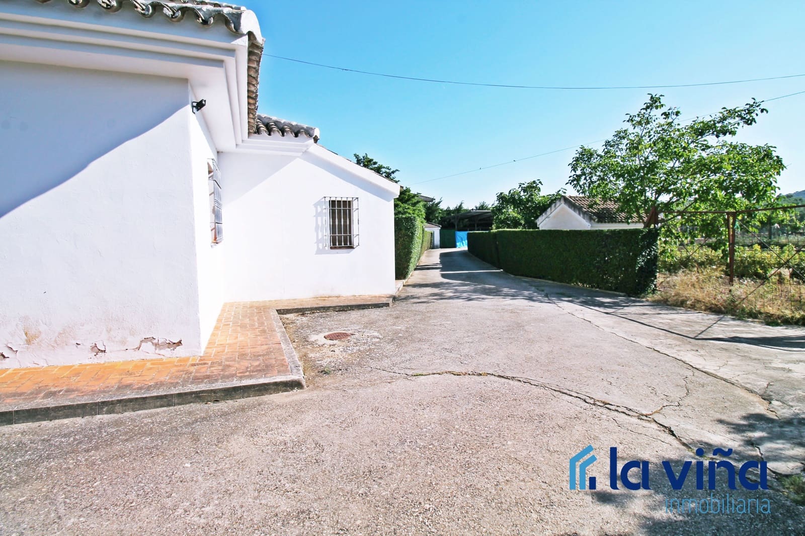 3 soveværelse Villa til salg i Villanueva de Tapia med swimmingpool - € 380.000 (Ref: 8333110)