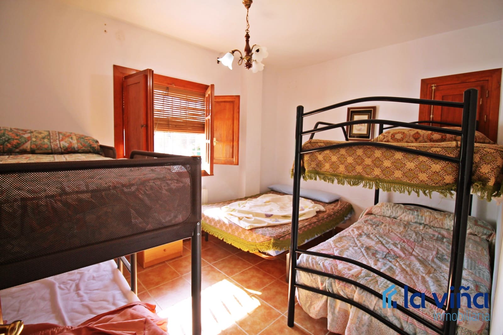 3 soveværelse Villa til salg i Villanueva de Tapia med swimmingpool - € 380.000 (Ref: 8333110)