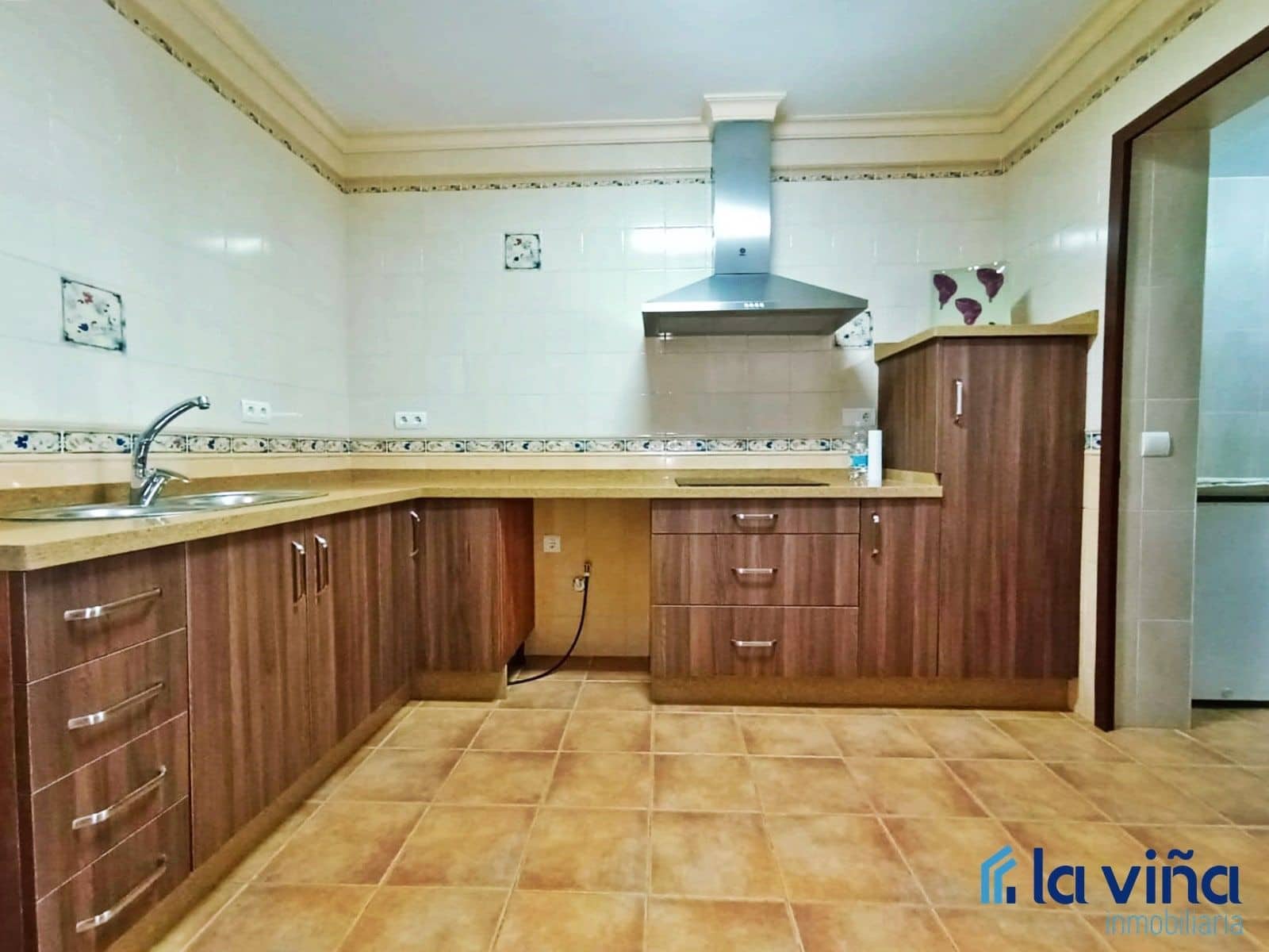 6 slaapkamer Villa te koop in Campillos met garage - € 226.900 (Ref: 8393204)
