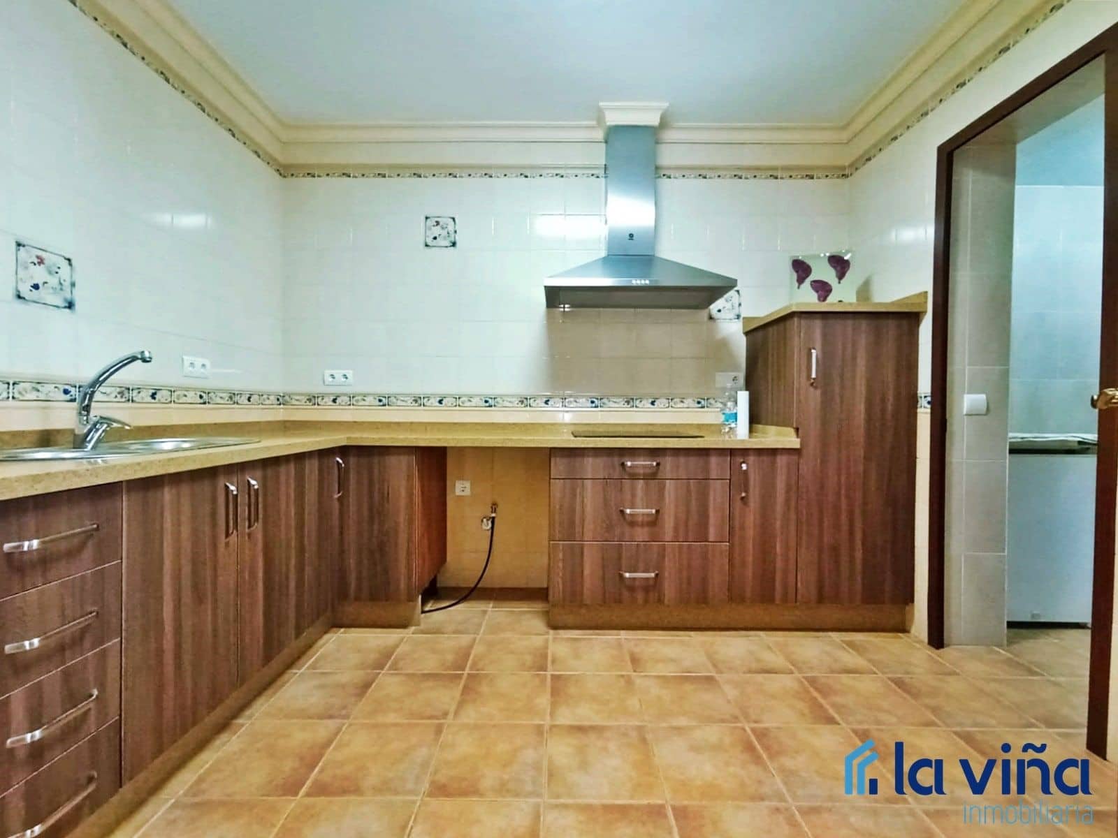 6 slaapkamer Villa te koop in Campillos met garage - € 226.900 (Ref: 8393204)