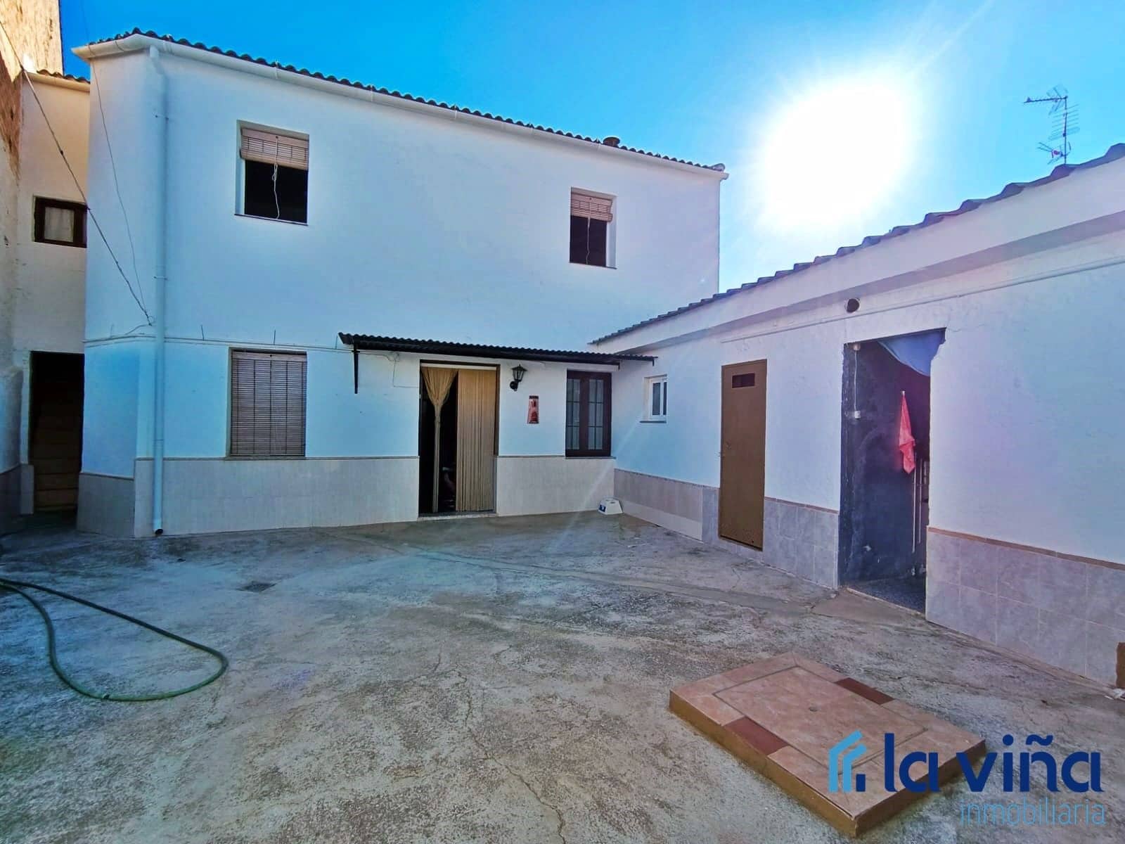 6 slaapkamer Villa te koop in Campillos met garage - € 226.900 (Ref: 8393204)