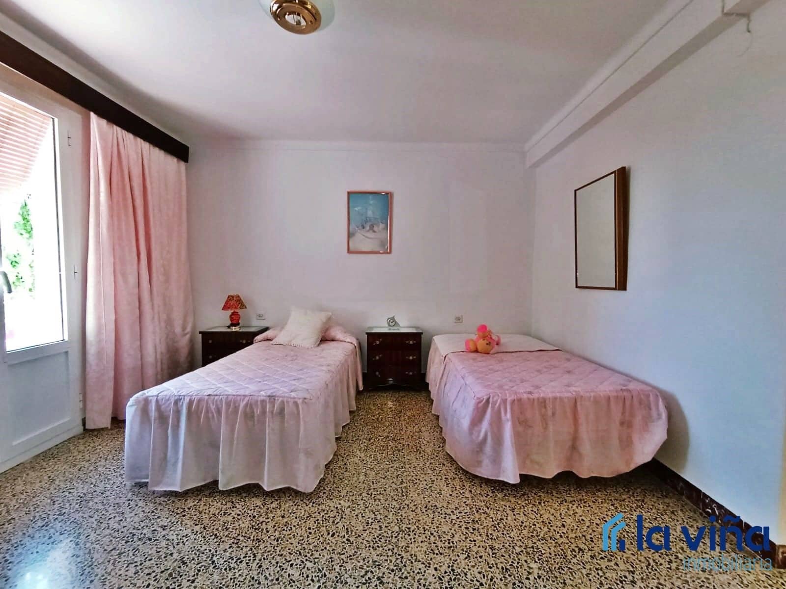 6 slaapkamer Villa te koop in Campillos met garage - € 226.900 (Ref: 8393204)