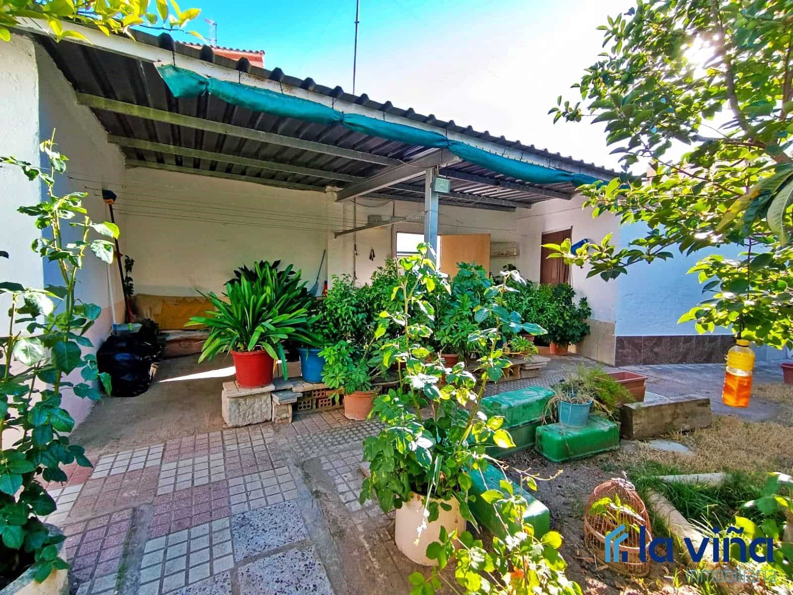 6 slaapkamer Villa te koop in Campillos met garage - € 226.900 (Ref: 8393204)