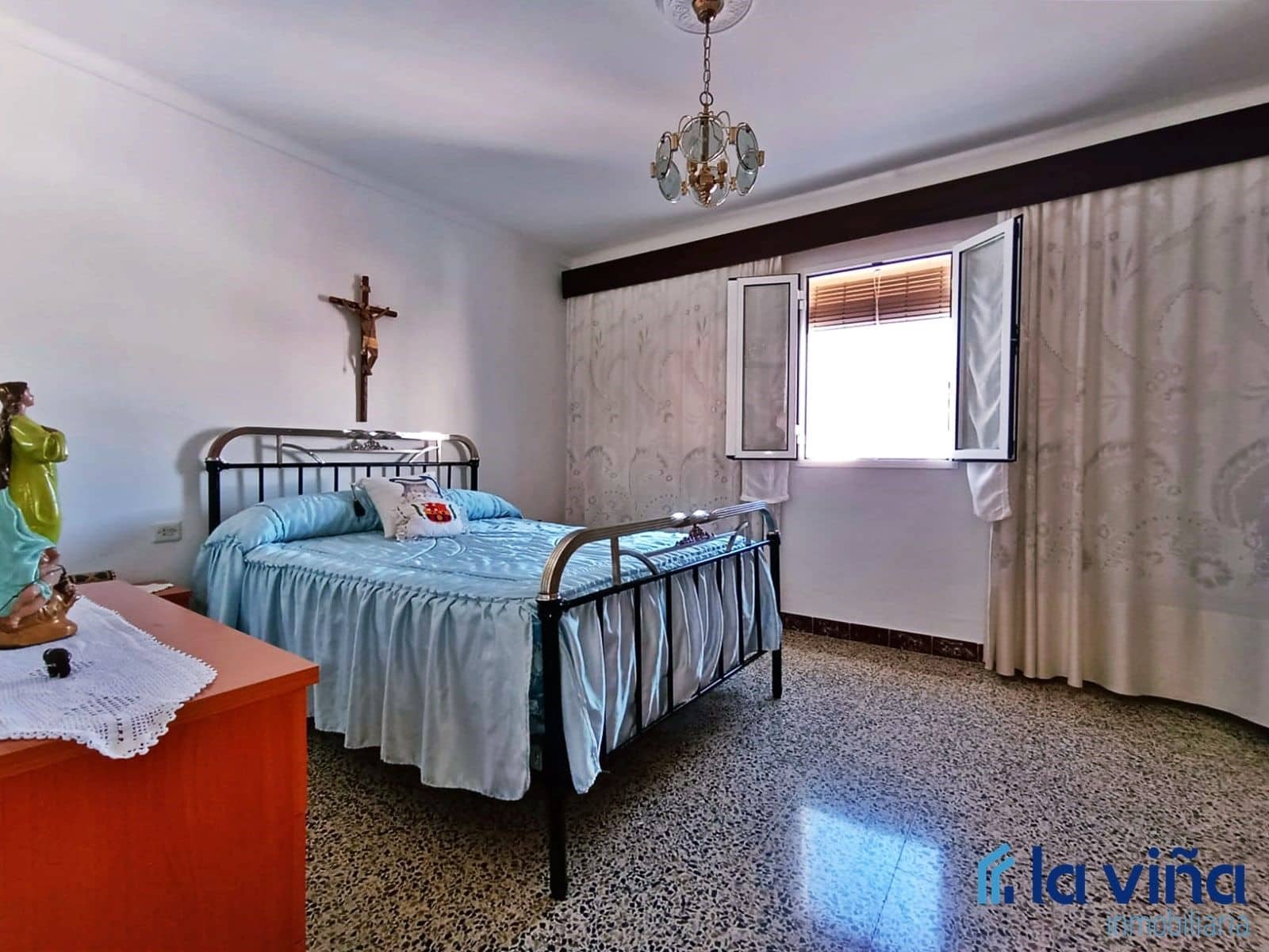 6 slaapkamer Villa te koop in Campillos met garage - € 226.900 (Ref: 8393204)