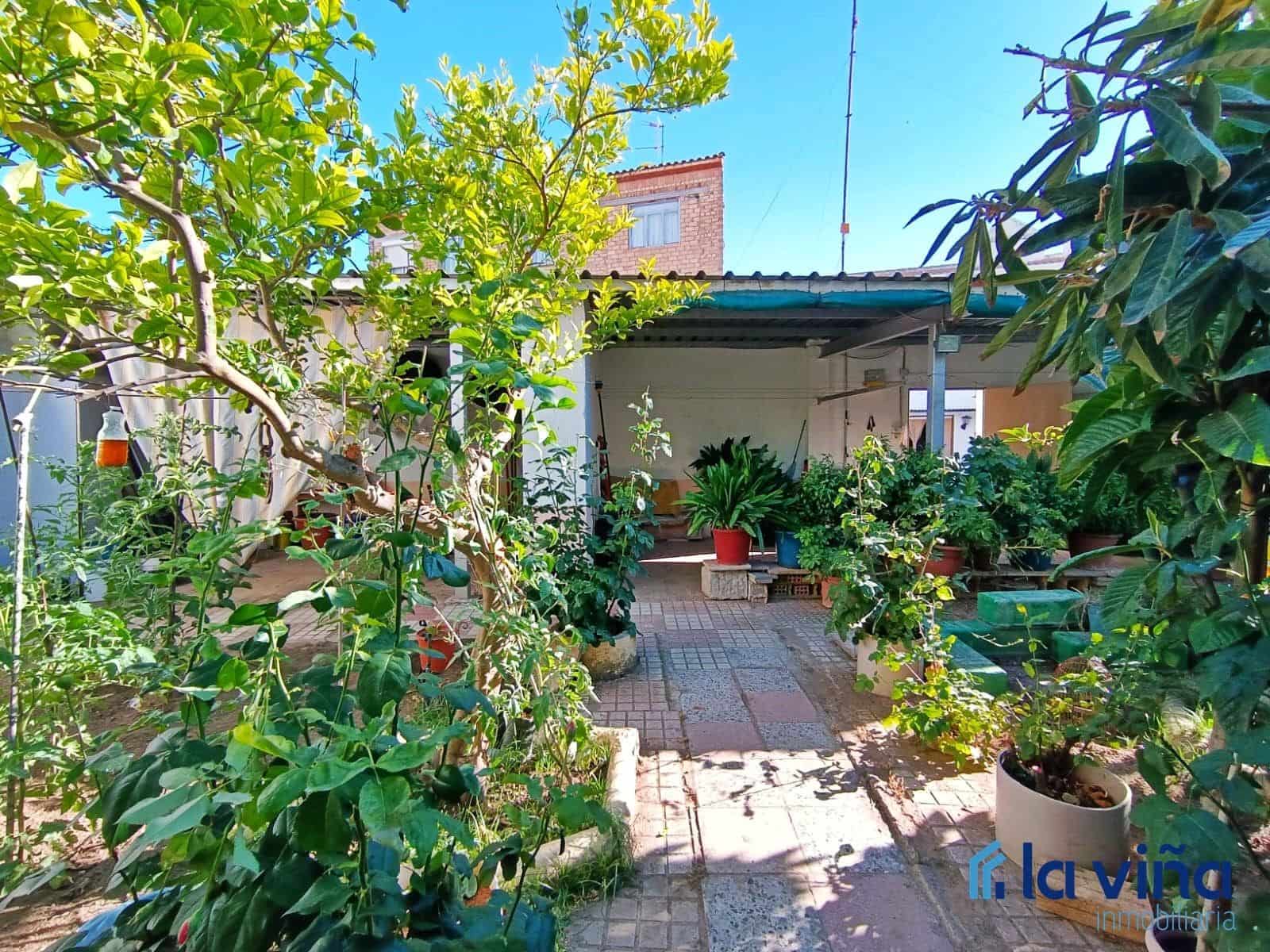 6 slaapkamer Villa te koop in Campillos met garage - € 226.900 (Ref: 8393204)