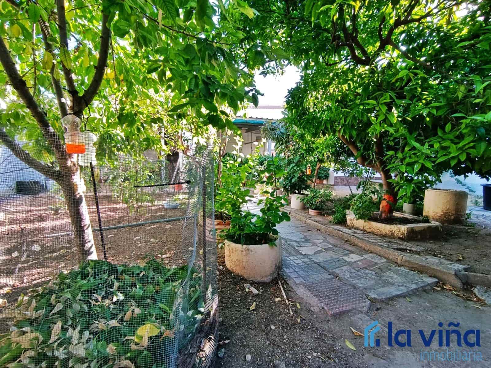 6 slaapkamer Villa te koop in Campillos met garage - € 226.900 (Ref: 8393204)