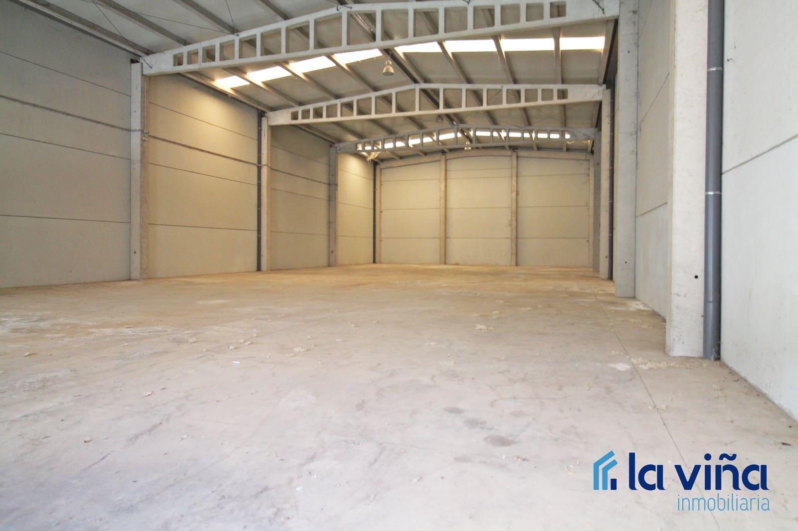 Commerciale in vendita in Mollina - 475.000 € (Rif: 8420759)