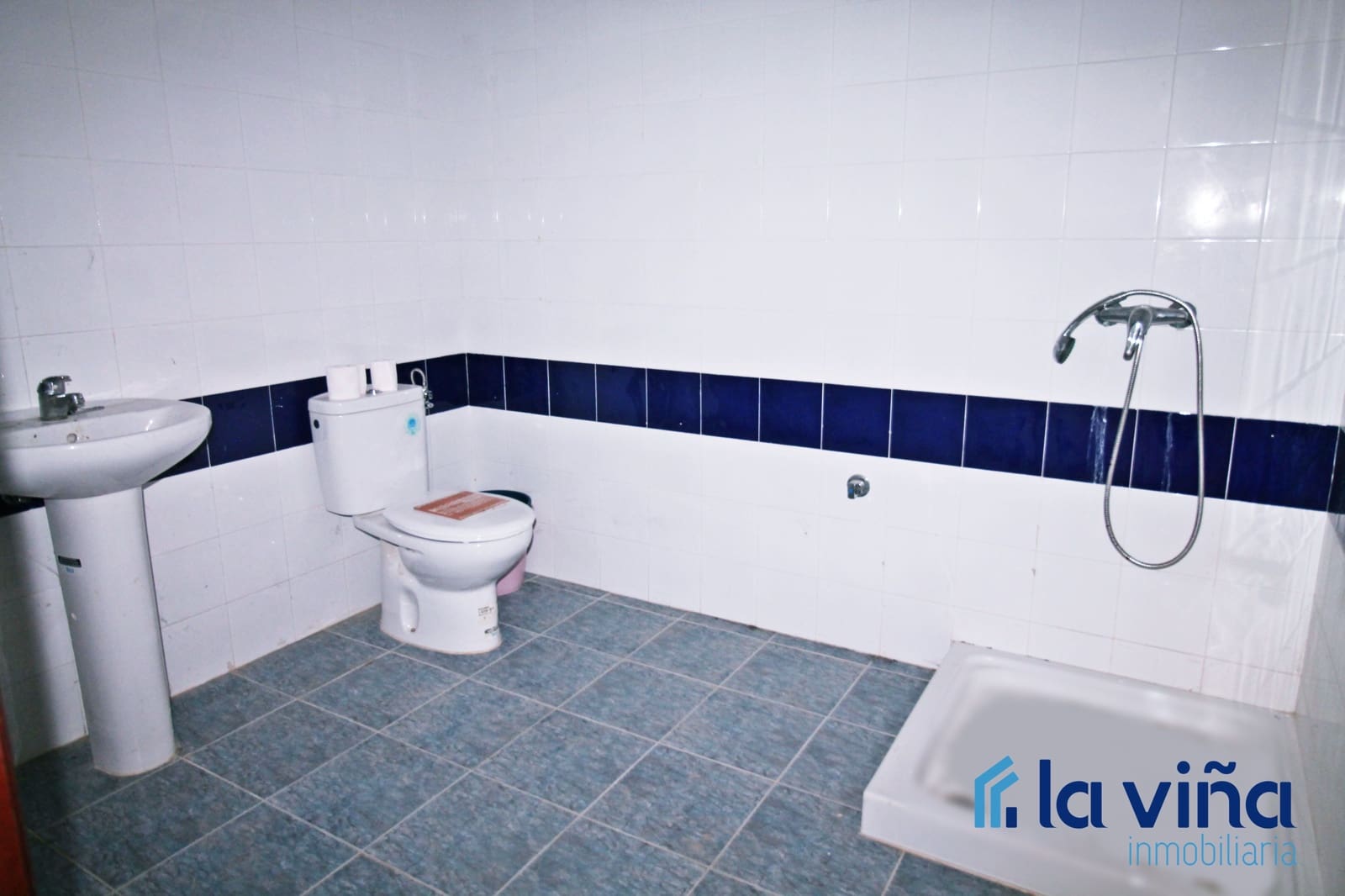 Commerciale in vendita in Mollina - 475.000 € (Rif: 8420759)