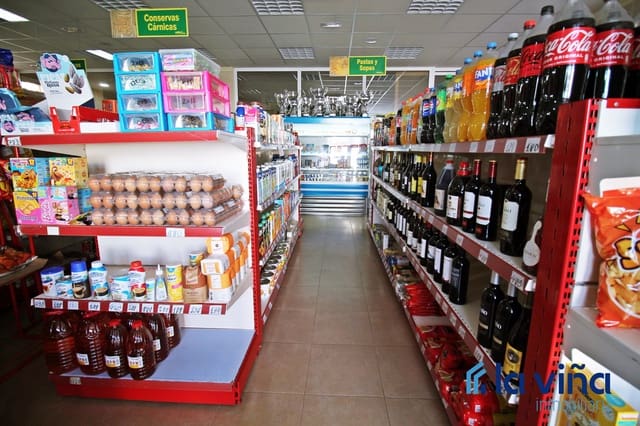 Kommersiell til salgs i Villanueva de Algaidas - € 159 000 (Ref: 8535999)