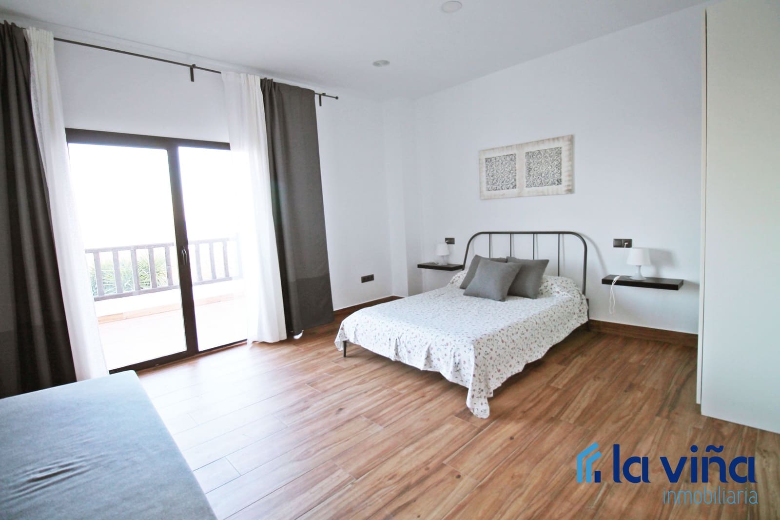 6 soveværelse Villa til salg i Antequera med swimmingpool - € 670.000 (Ref: 8706303)