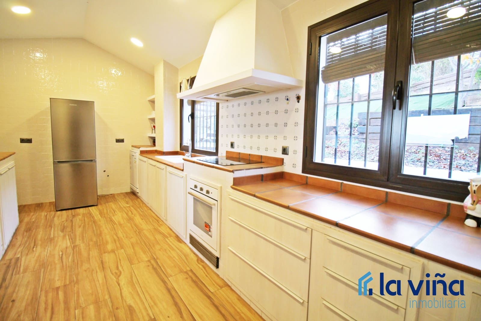 6 soveværelse Villa til salg i Antequera med swimmingpool - € 670.000 (Ref: 8706303)