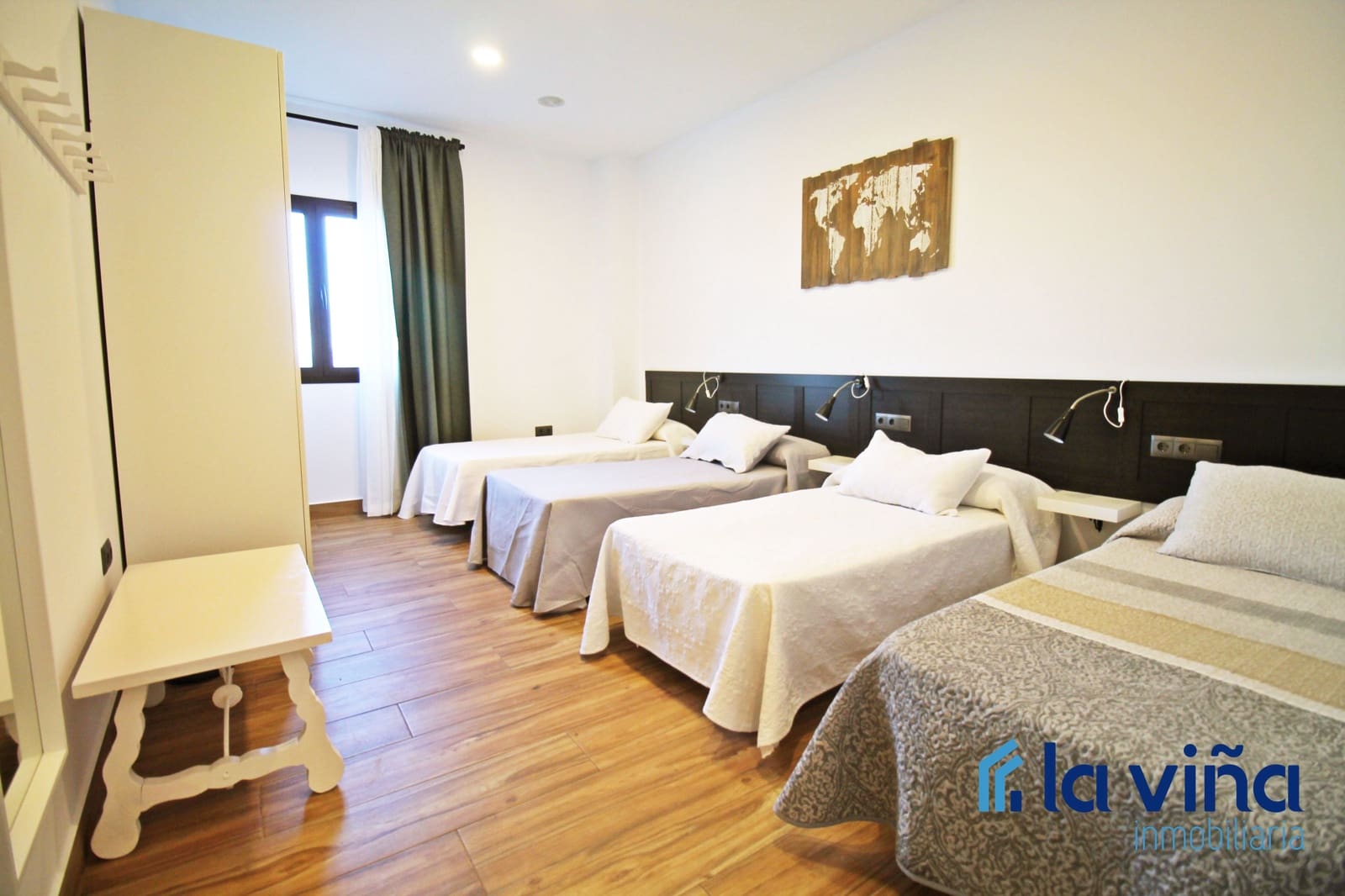 6 soveværelse Villa til salg i Antequera med swimmingpool - € 670.000 (Ref: 8706303)