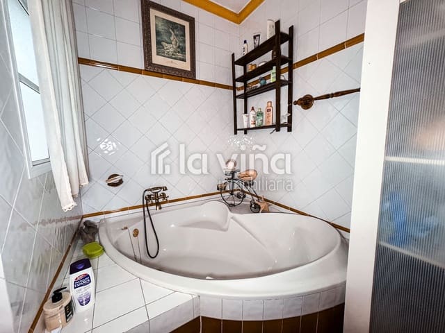 4 soverom Hus til salgs i Bobadilla, Antequera - € 200 000 (Ref: 8757163)