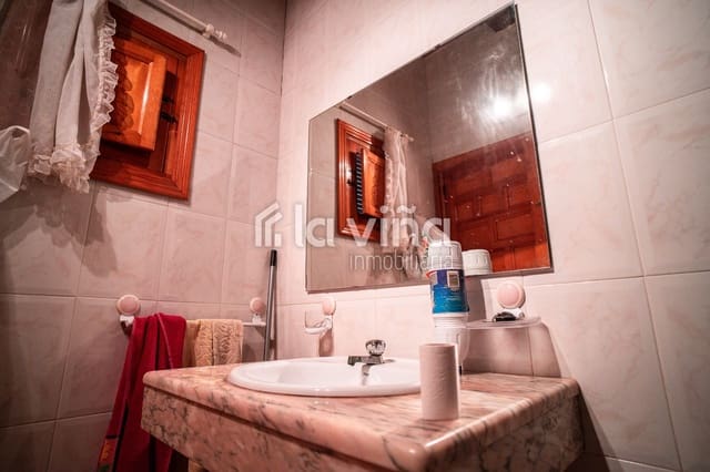 Finca/Landehus til salg i Antequera - € 250.000 (Ref: 8765812)