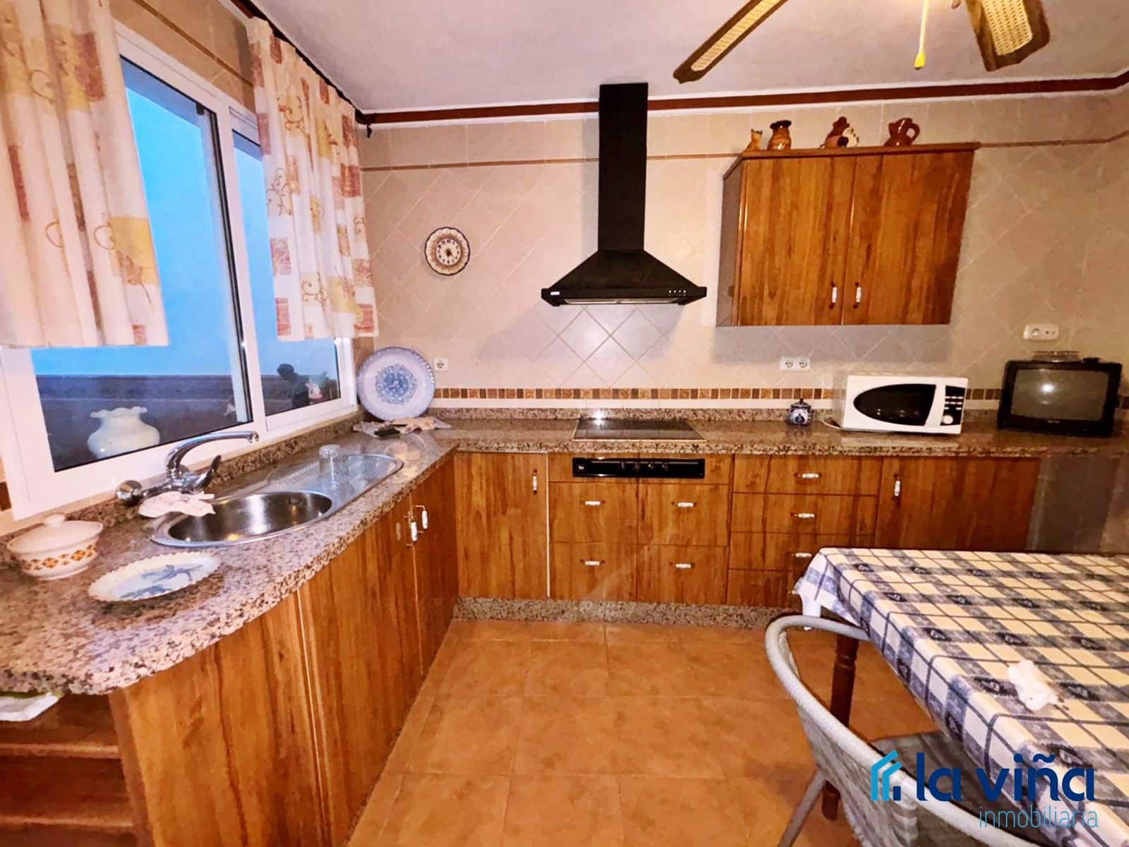 3 soveværelse Byhus til salg i Encinas Reales - € 74.000 (Ref: 8828119)