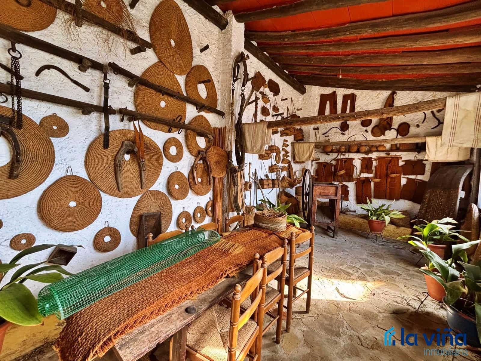 Ruin til salg i Alameda - € 147.000 (Ref: 8838160)