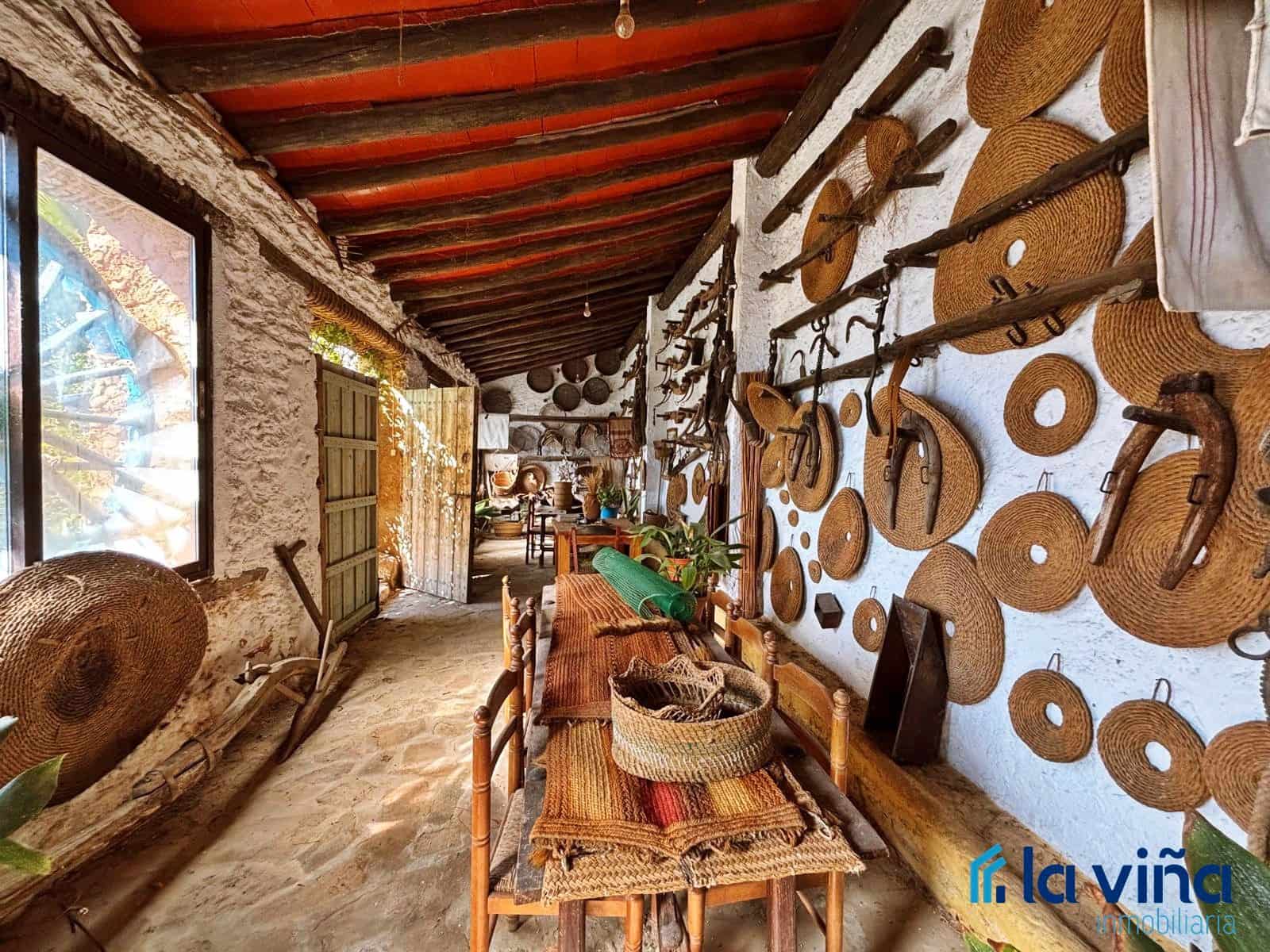 Ruin til salg i Alameda - € 147.000 (Ref: 8838160)