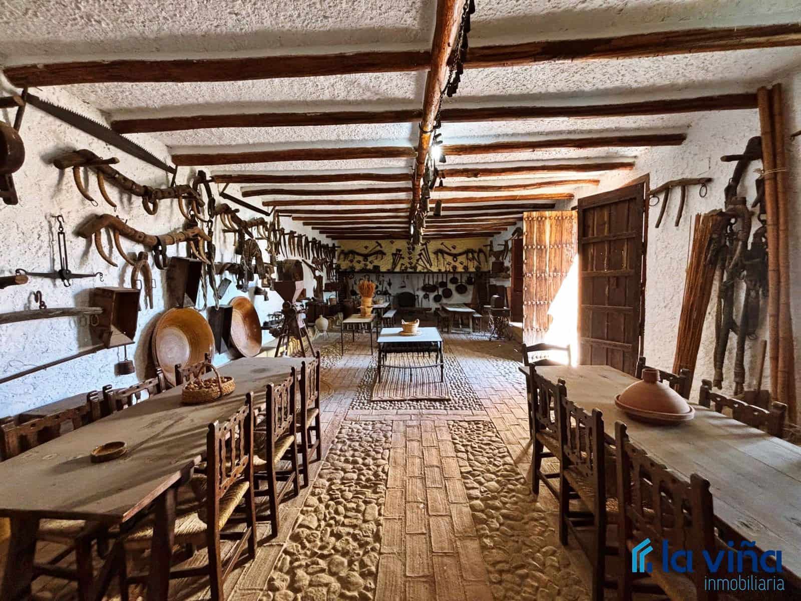 Ruin til salg i Alameda - € 147.000 (Ref: 8838160)