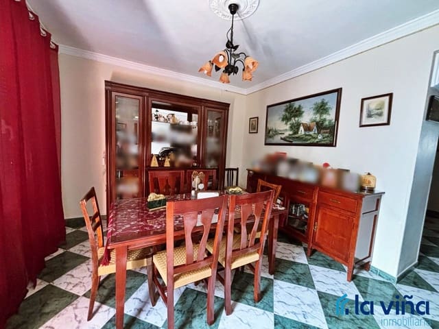 5 soveværelse Byhus til salg i Bobadilla, Antequera - € 178.500 (Ref: 8878252)