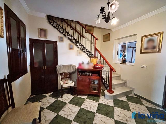 5 soveværelse Byhus til salg i Bobadilla, Antequera - € 178.500 (Ref: 8878252)