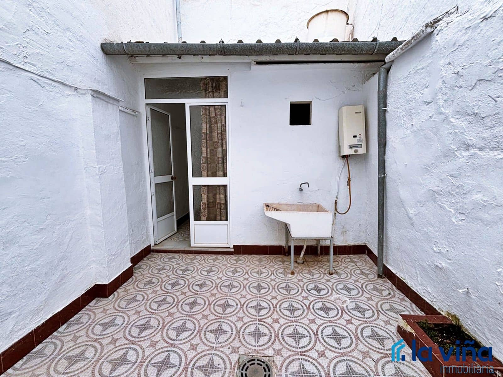 5 soveværelse Byhus til salg i Benameji - € 58.000 (Ref: 8885068)