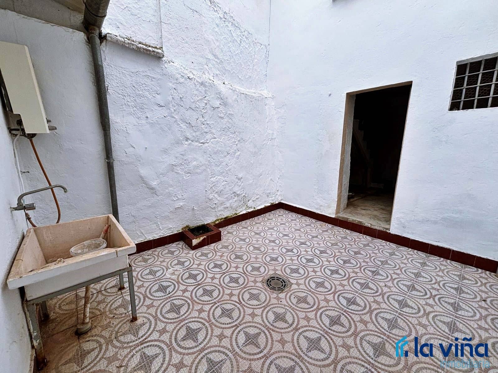 5 soveværelse Byhus til salg i Benameji - € 58.000 (Ref: 8885068)