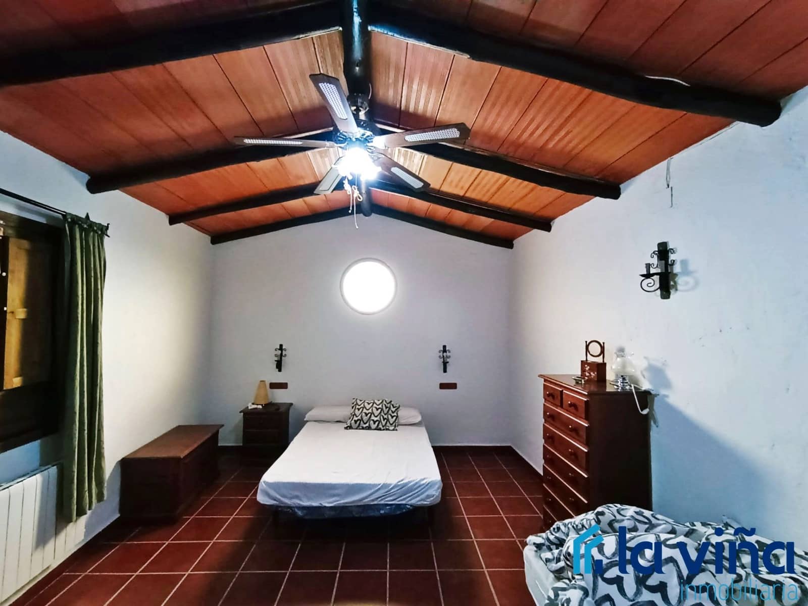 8 sypialnia Finka/Dom wiejski na sprzedaż w Fuente de Piedra z basenem - 800 000 € (Ref: 8918421)