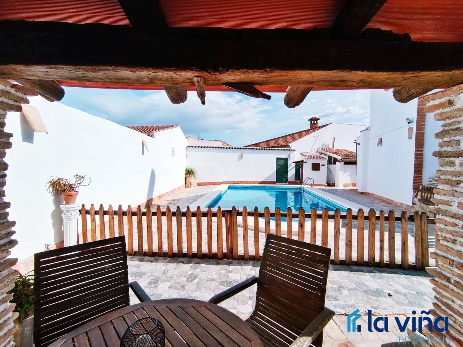 8 sypialnia Finka/Dom wiejski na sprzedaż w Fuente de Piedra z basenem - 800 000 € (Ref: 8918421)