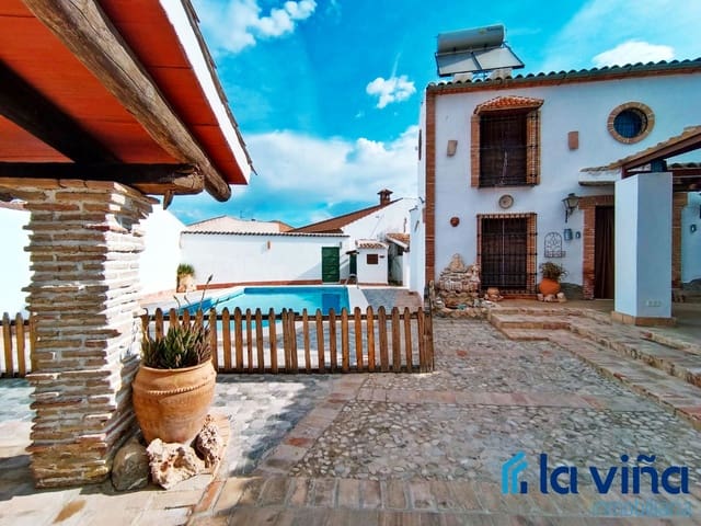 8 sypialnia Finka/Dom wiejski na sprzedaż w Fuente de Piedra z basenem - 800 000 € (Ref: 8918421)