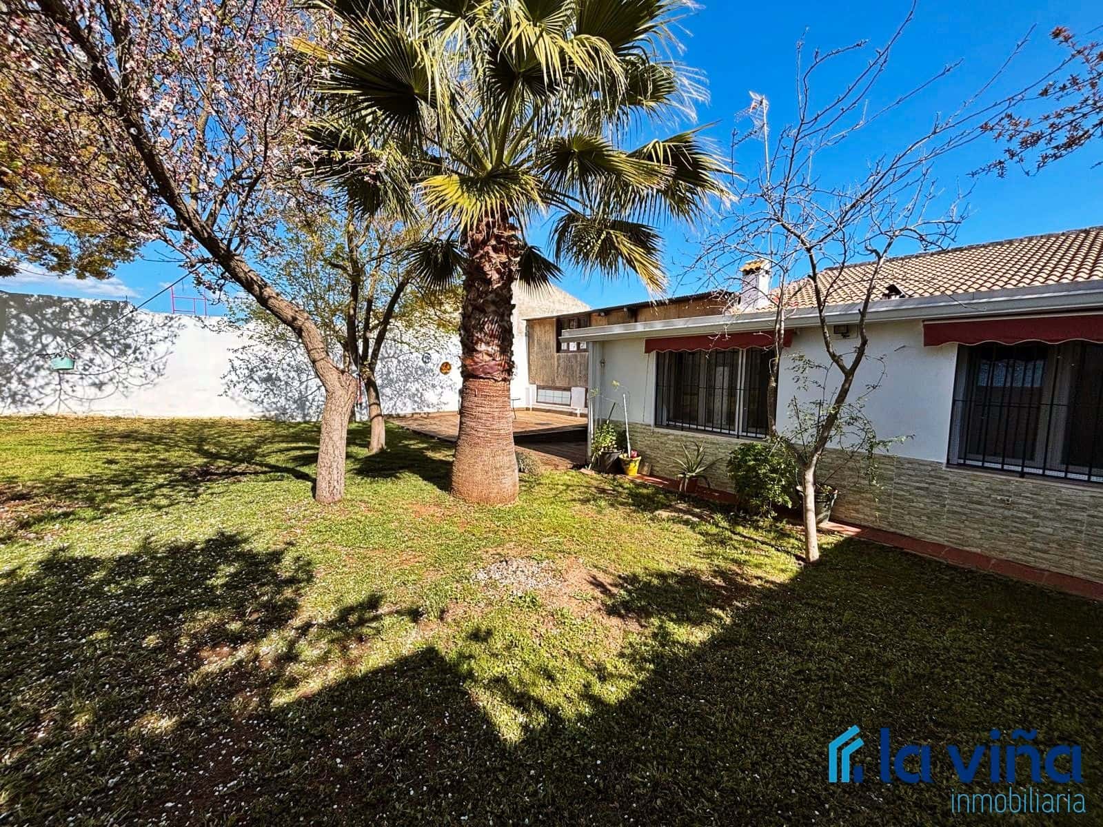 4 soverom Villa til salgs i Sierra de Yeguas med garasje - € 210 000 (Ref: 8920884)