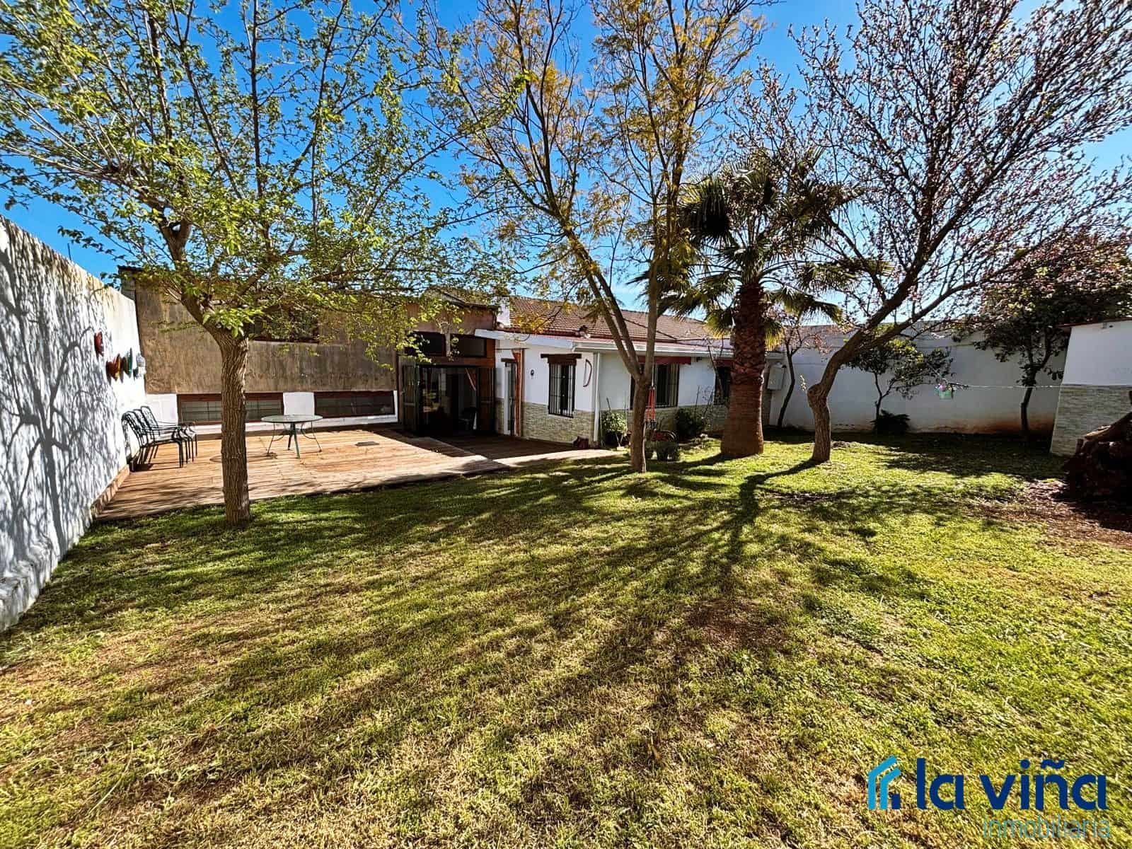 4 soverom Villa til salgs i Sierra de Yeguas med garasje - € 210 000 (Ref: 8920884)