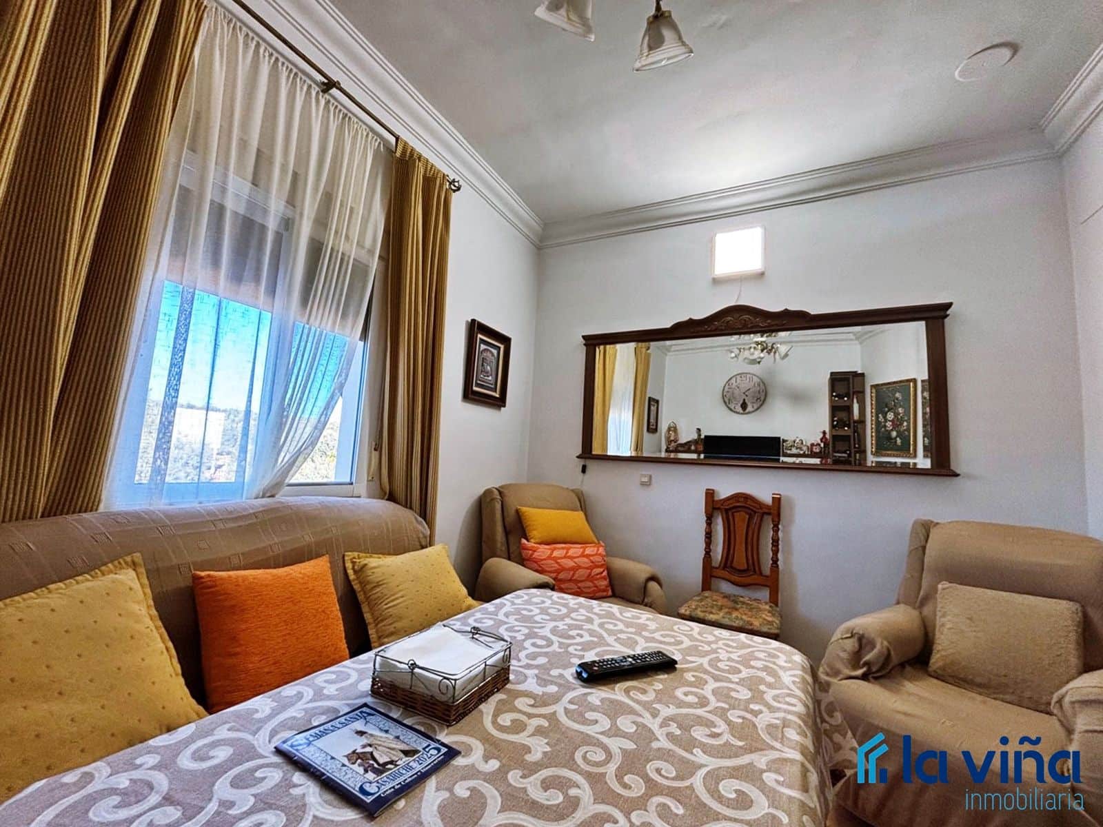 5 soveværelse Villa til salg i Casariche med swimmingpool garage - € 425.000 (Ref: 8936393)