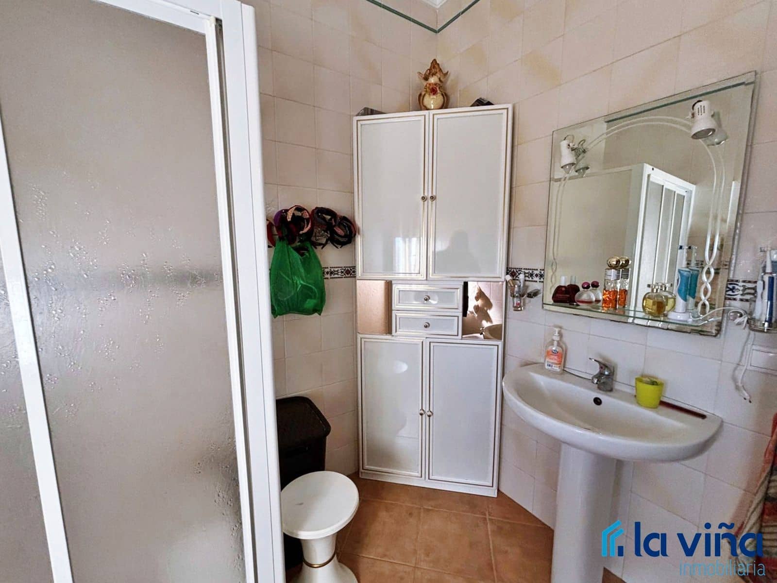 5 soveværelse Villa til salg i Casariche med swimmingpool garage - € 425.000 (Ref: 8936393)