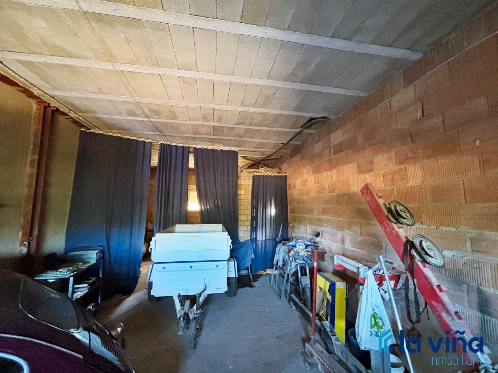 5 soveværelse Villa til salg i Casariche med swimmingpool garage - € 425.000 (Ref: 8936393)