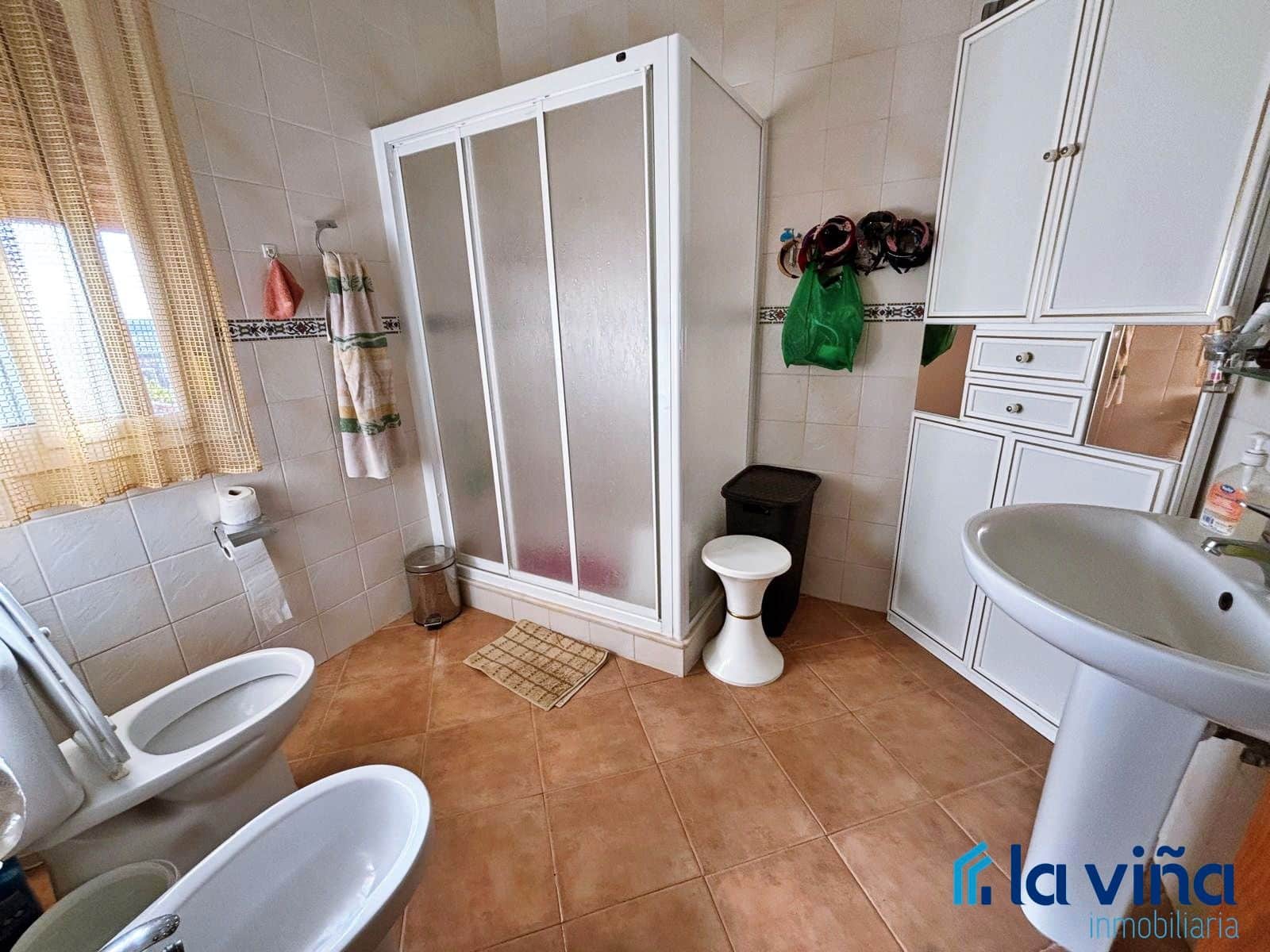 5 soveværelse Villa til salg i Casariche med swimmingpool garage - € 425.000 (Ref: 8936393)