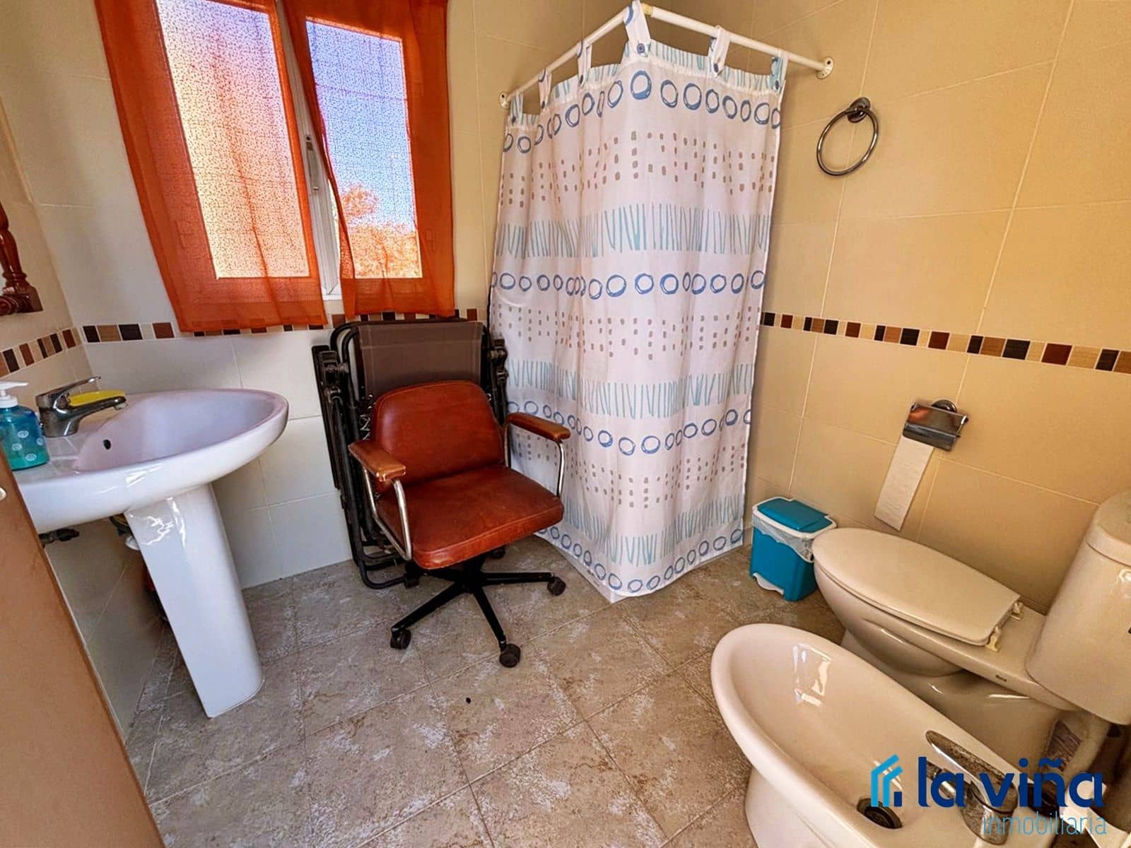 5 soveværelse Villa til salg i Casariche med swimmingpool garage - € 425.000 (Ref: 8936393)