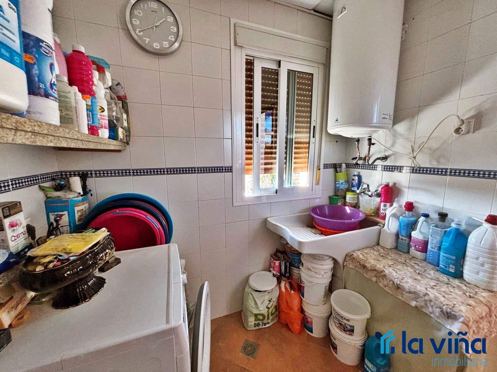 5 soveværelse Villa til salg i Casariche med swimmingpool garage - € 425.000 (Ref: 8936393)