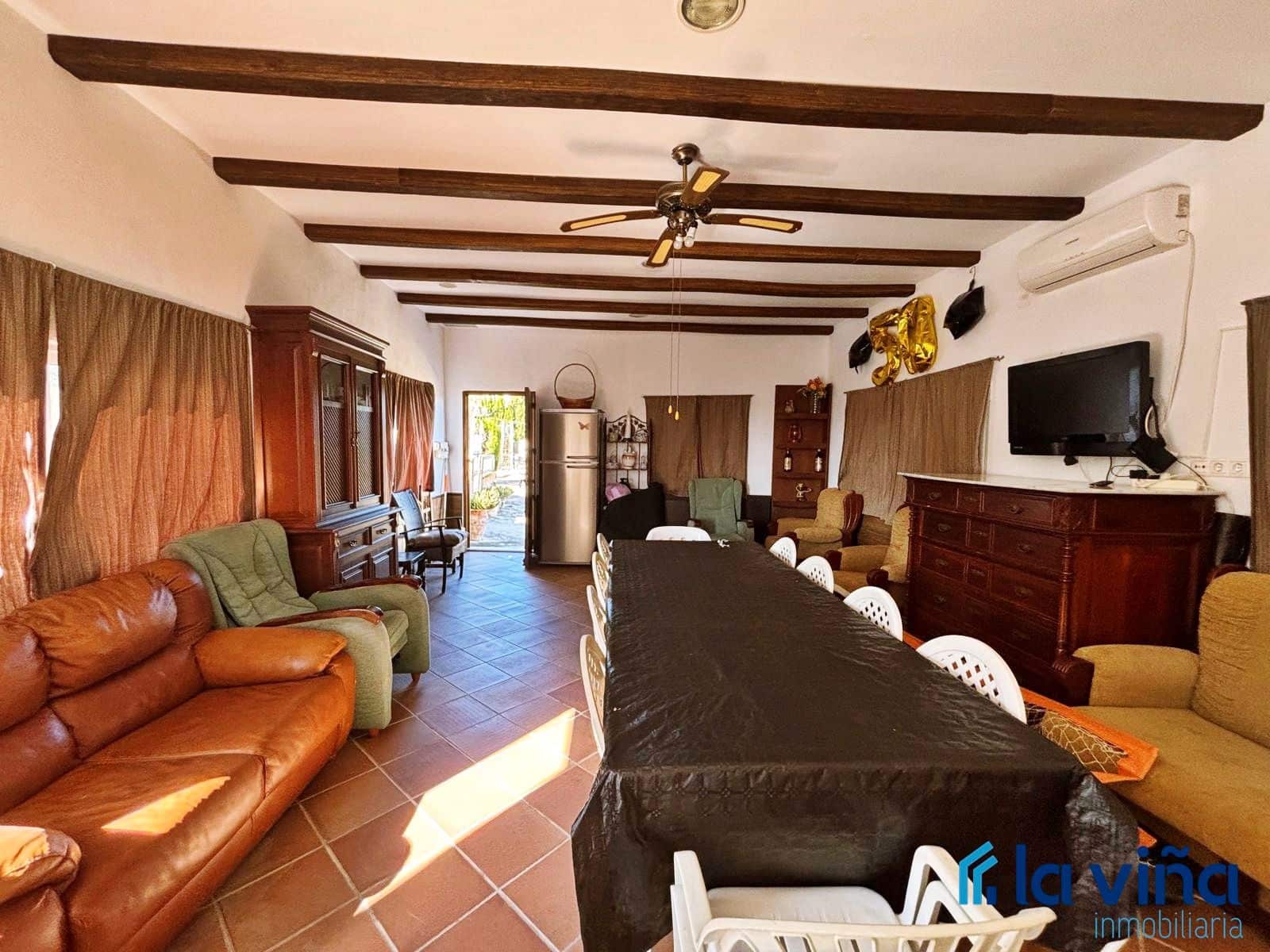 5 soveværelse Villa til salg i Casariche med swimmingpool garage - € 425.000 (Ref: 8936393)