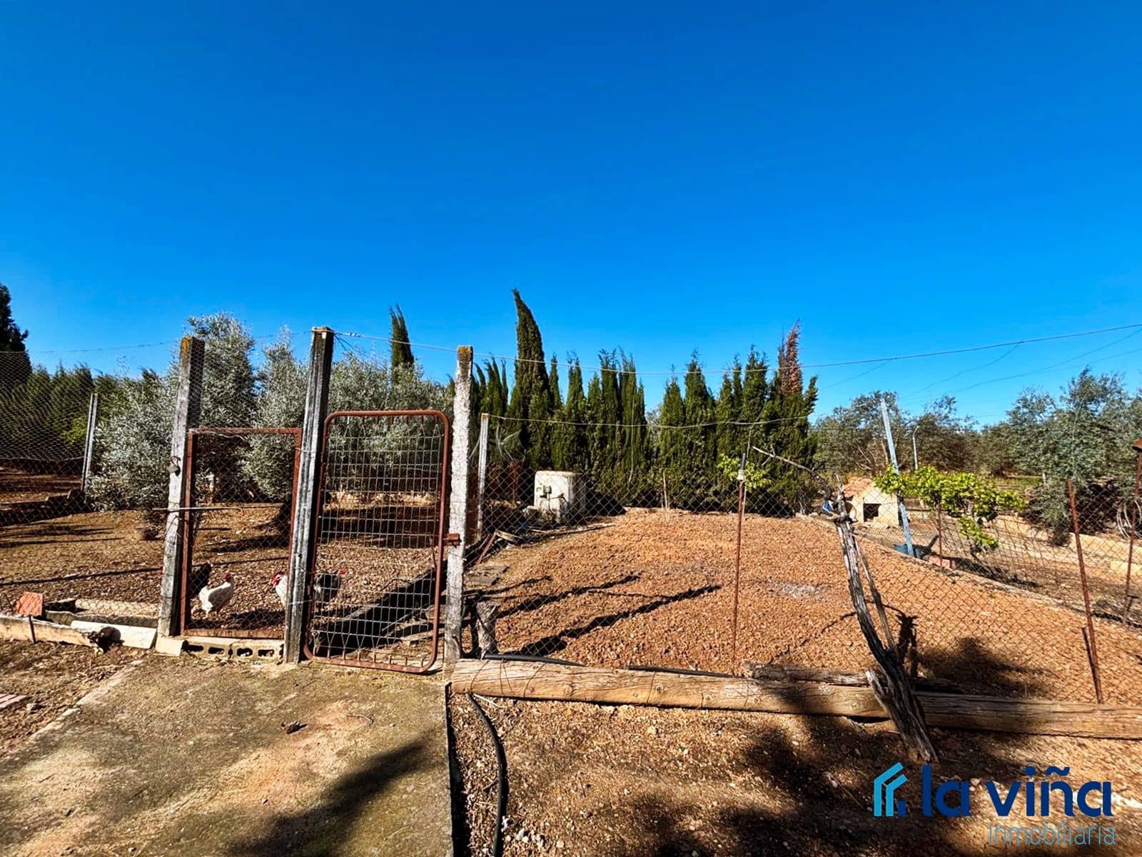 5 soveværelse Villa til salg i Casariche med swimmingpool garage - € 425.000 (Ref: 8936393)