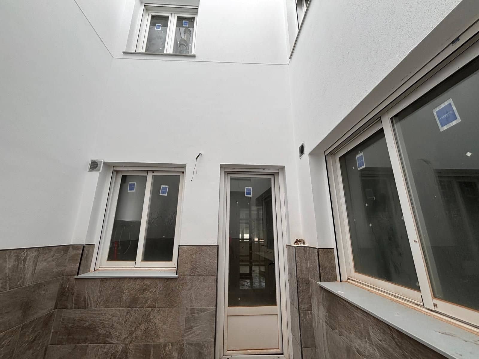 3 soveværelse Byhus til salg i Cuevas de San Marcos - € 164.000 (Ref: 8944977)