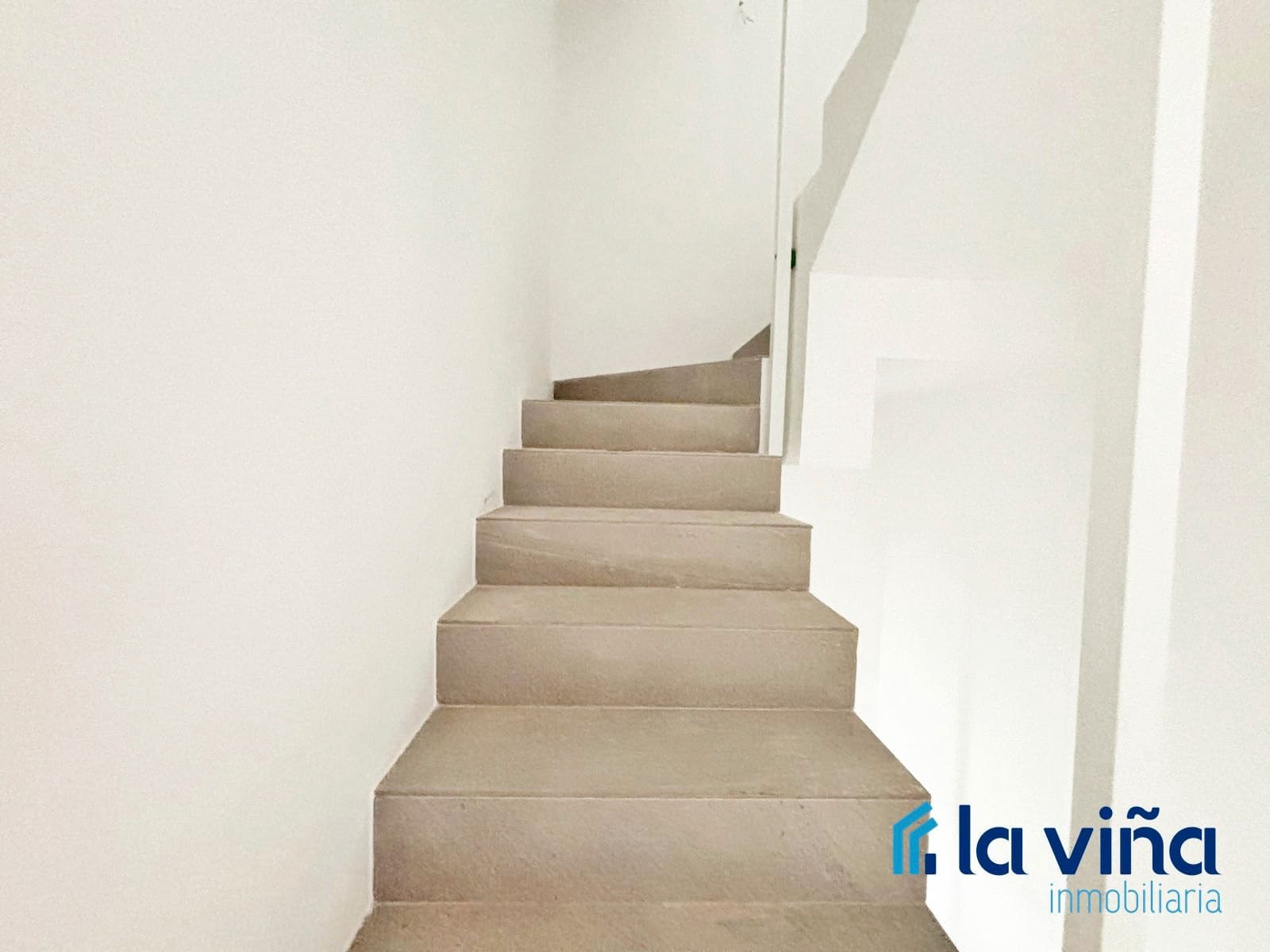 3 soveværelse Byhus til salg i Cuevas de San Marcos - € 164.000 (Ref: 8944977)