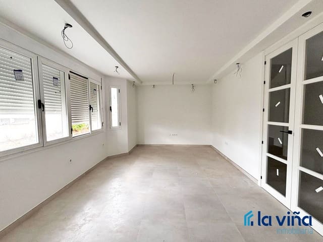 3 quarto Casa em Banda para venda em Cuevas de San Marcos - 164 000 € (Ref: 8944977)