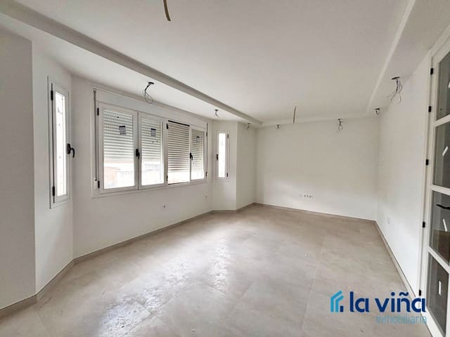 3 quarto Casa em Banda para venda em Cuevas de San Marcos - 164 000 € (Ref: 8944977)
