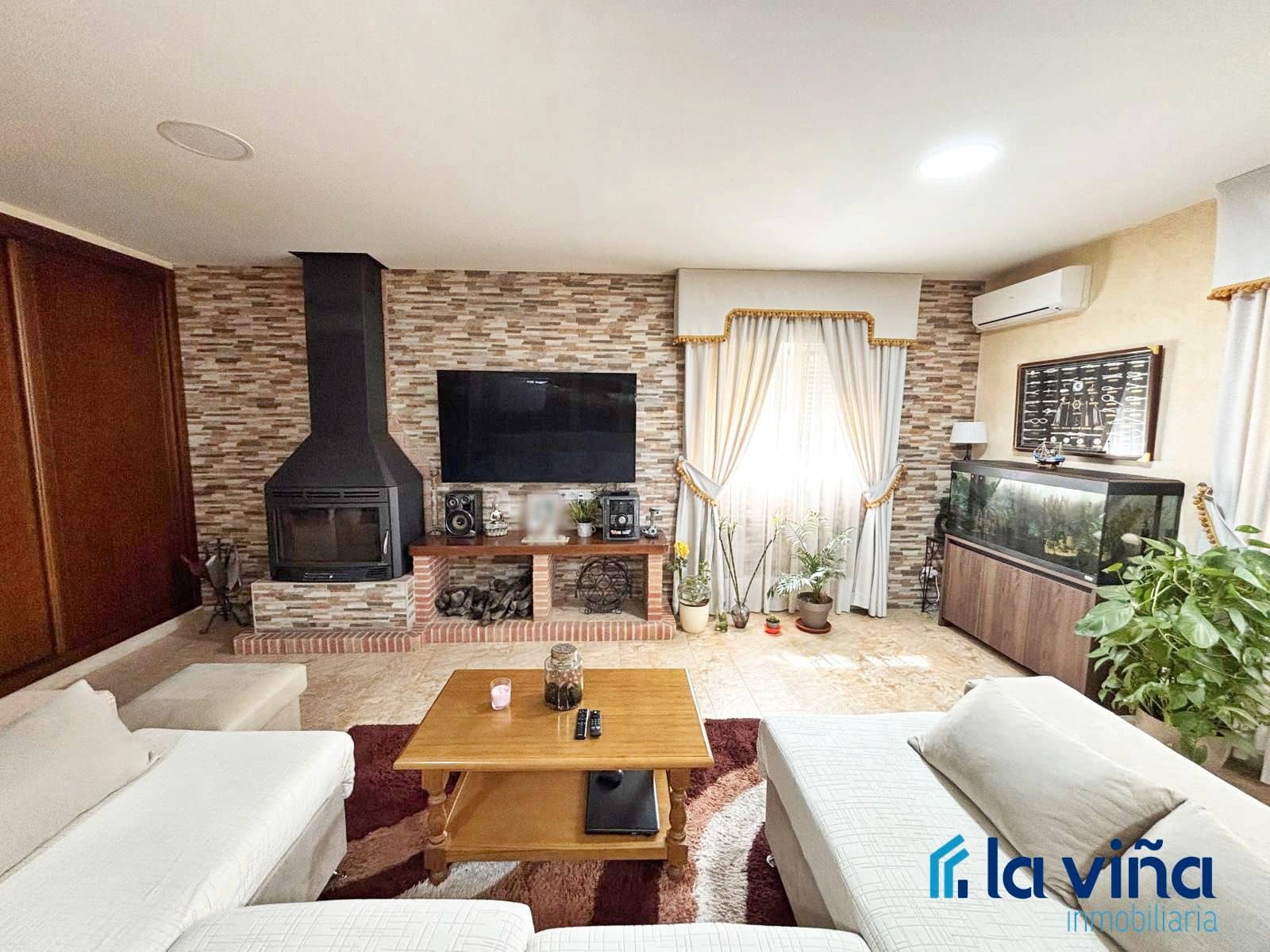 3 soveværelse Villa til salg i Iznajar med swimmingpool - € 270.000 (Ref: 8948243)