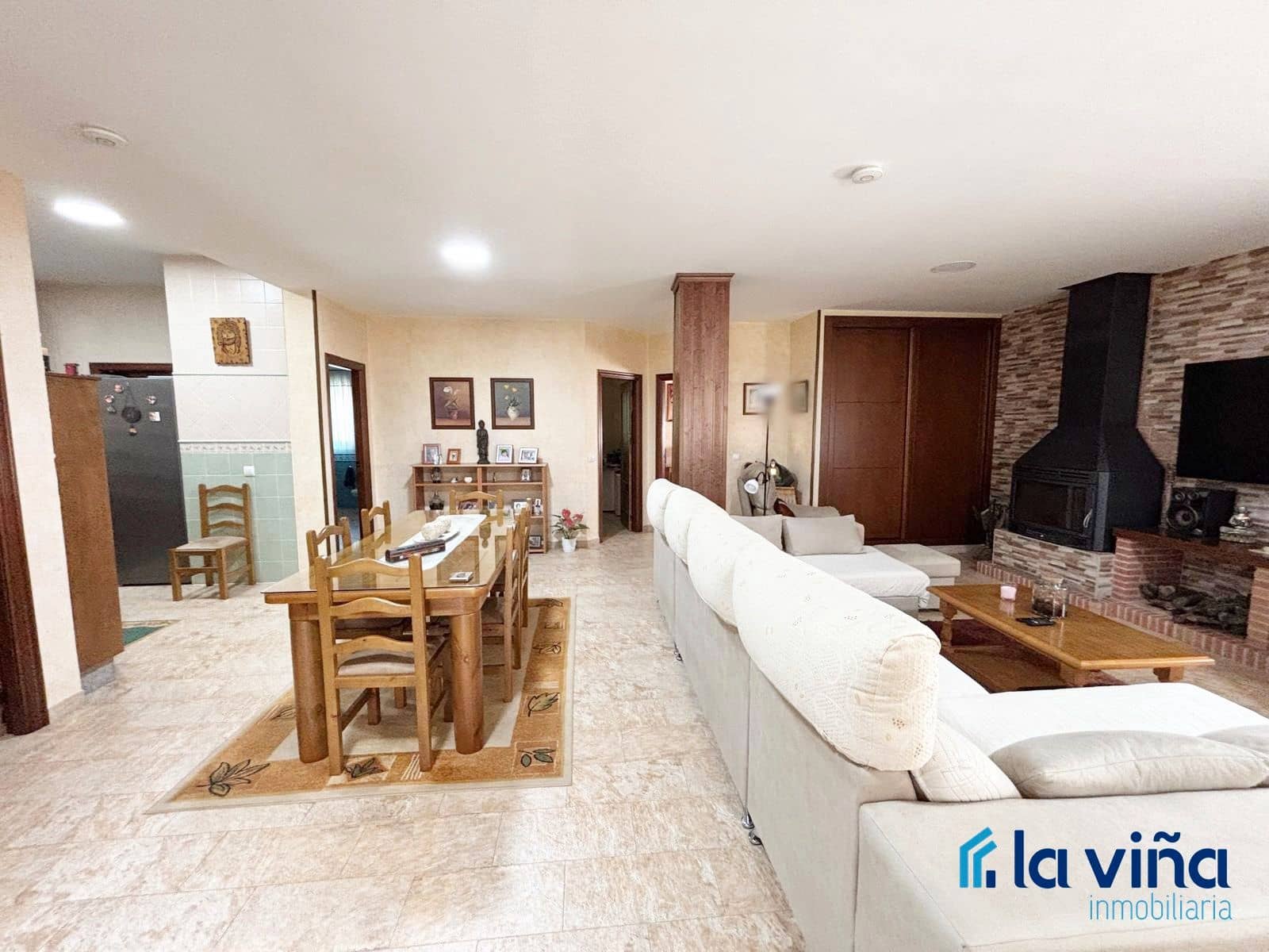 3 soveværelse Villa til salg i Iznajar med swimmingpool - € 270.000 (Ref: 8948243)