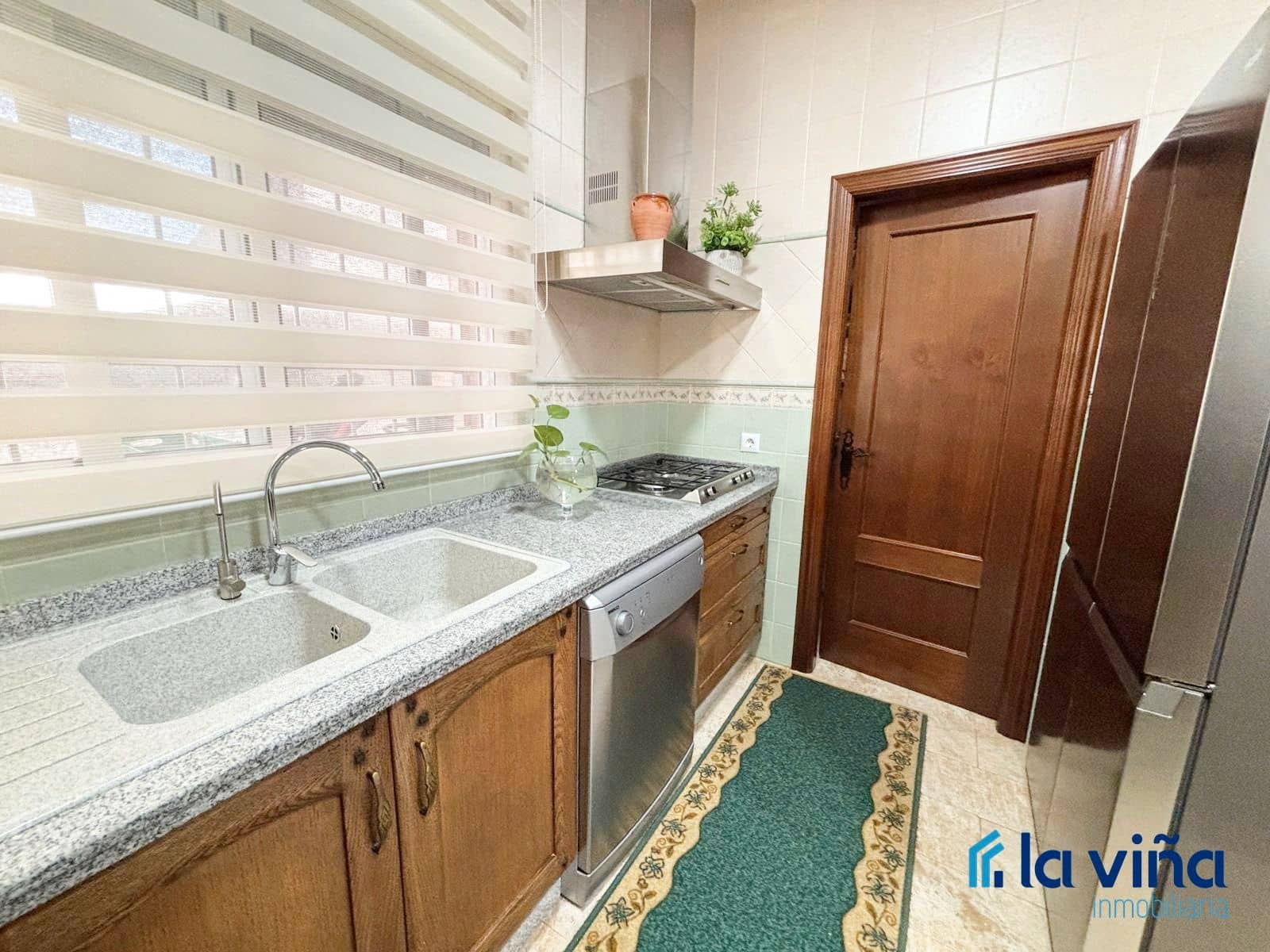 3 soveværelse Villa til salg i Iznajar med swimmingpool - € 270.000 (Ref: 8948243)