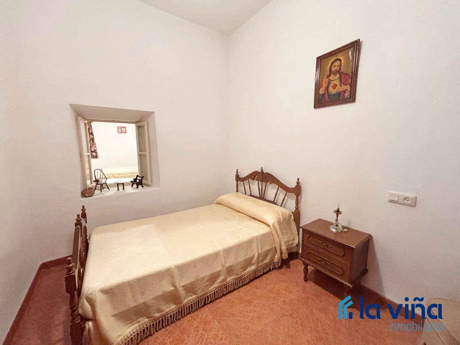 4 soveværelse Byhus til salg i Cuevas Bajas - € 95.000 (Ref: 8989646)