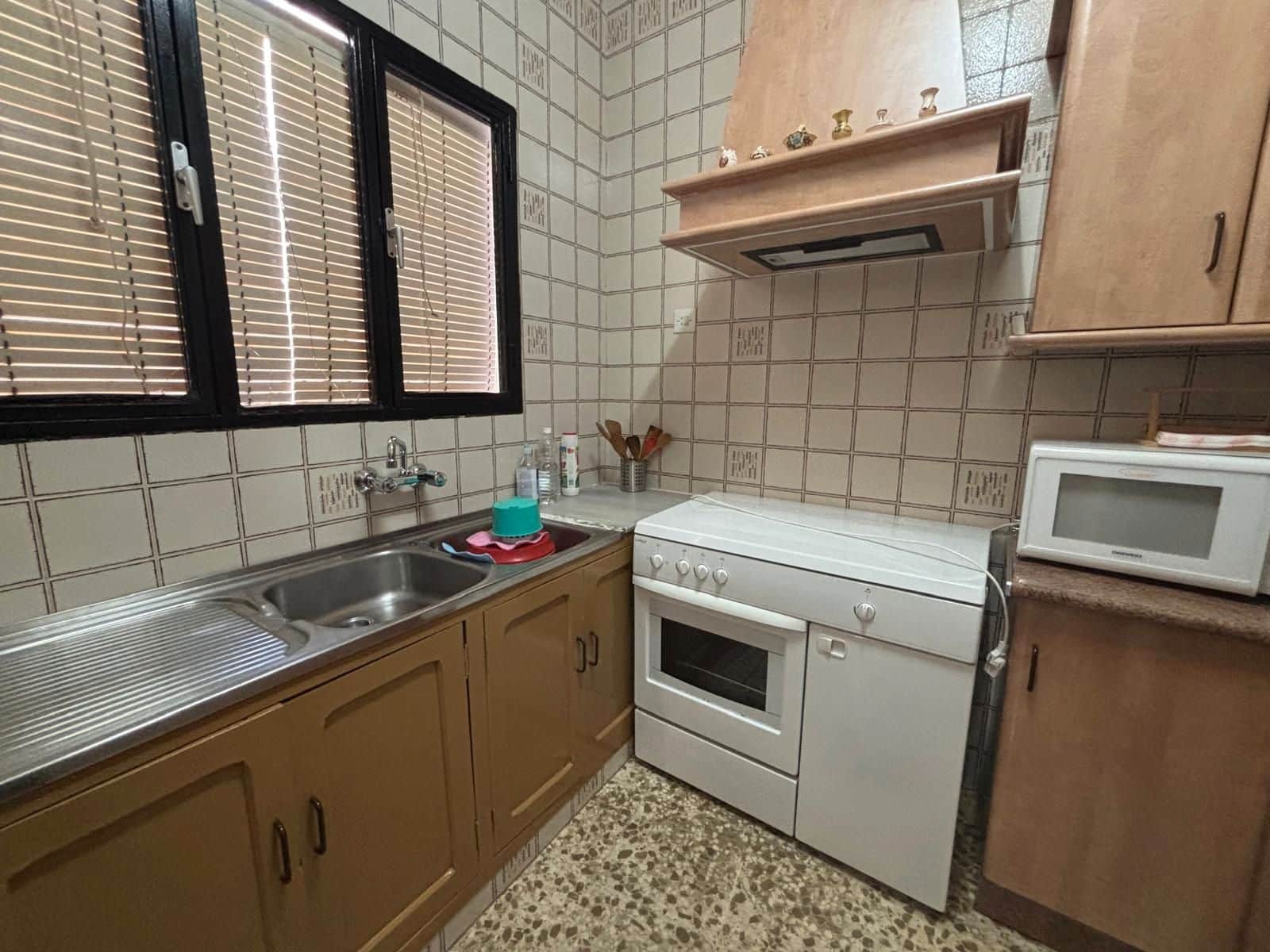 4 soveværelse Byhus til salg i Cuevas Bajas - € 95.000 (Ref: 8989646)