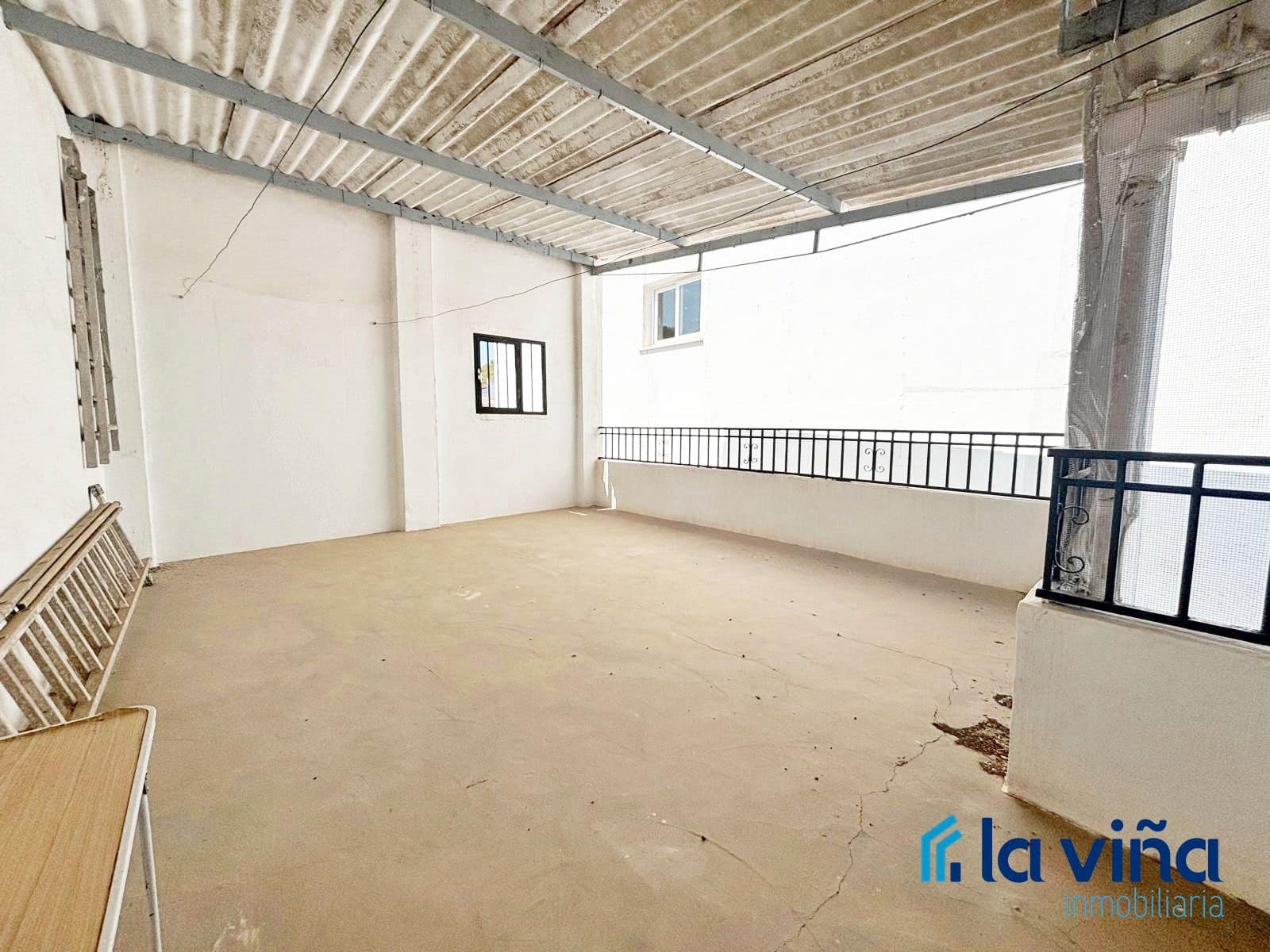 4 soveværelse Byhus til salg i Cuevas Bajas - € 95.000 (Ref: 8989646)